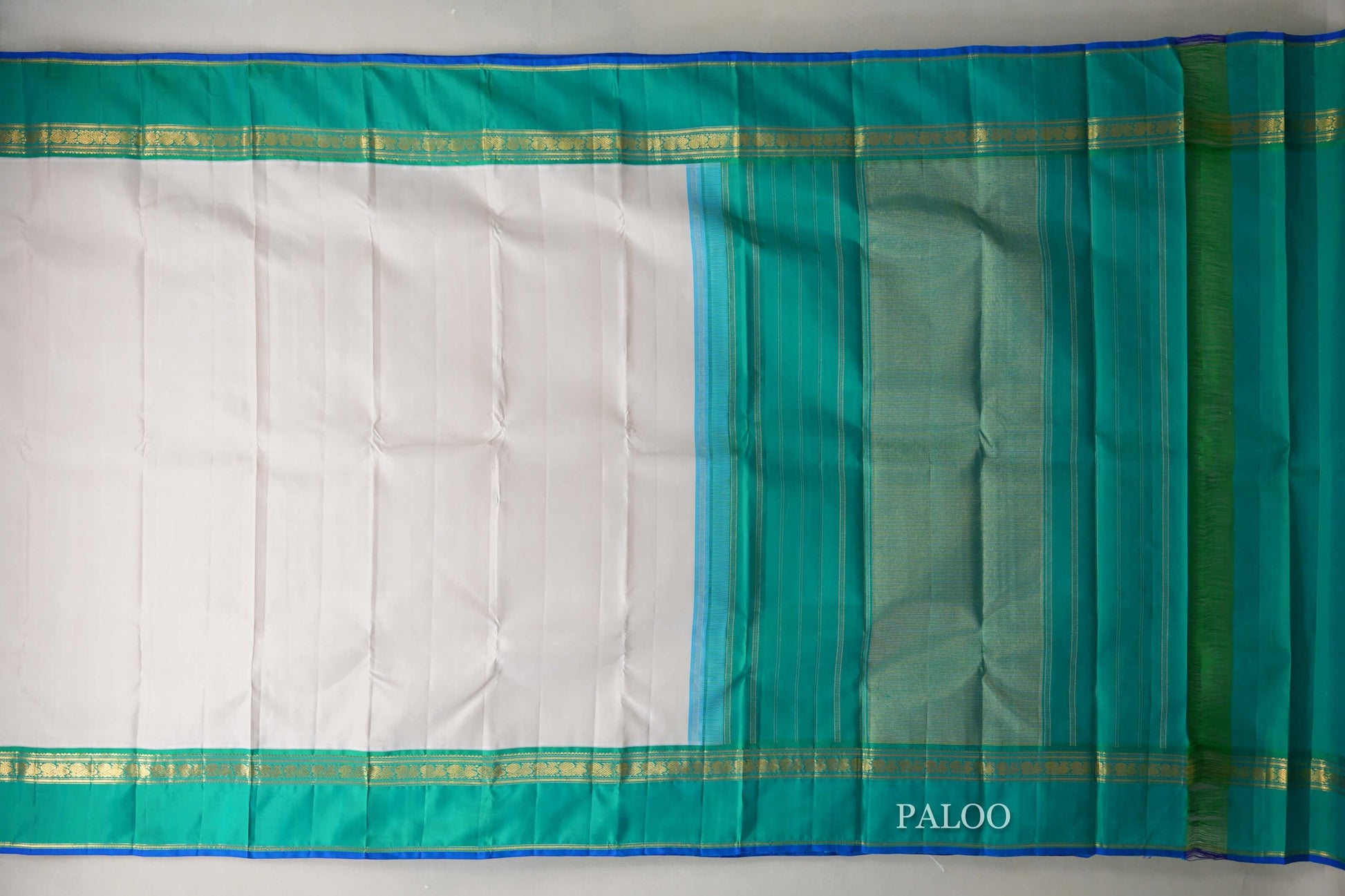 Ivory white Vintage Kanjivaram Silk Saree paloo