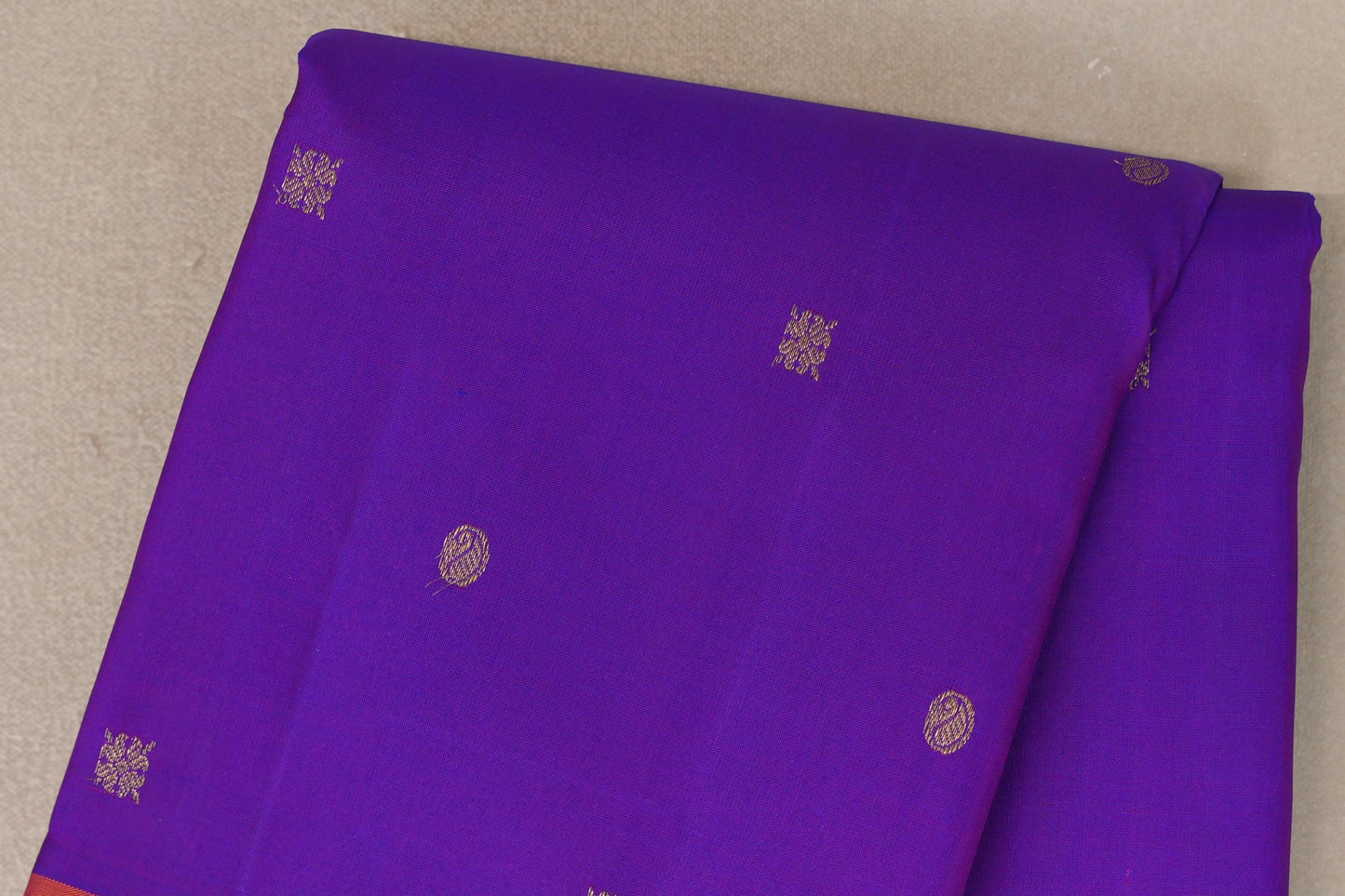 Deep Violet Purple Vintage Kanjivaram Silk Saree by Shreenivas Silks  body