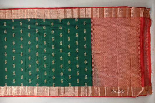 Deep bottle green with Bright Red borders Light Weight Kanjivaram Silk Saree paloo