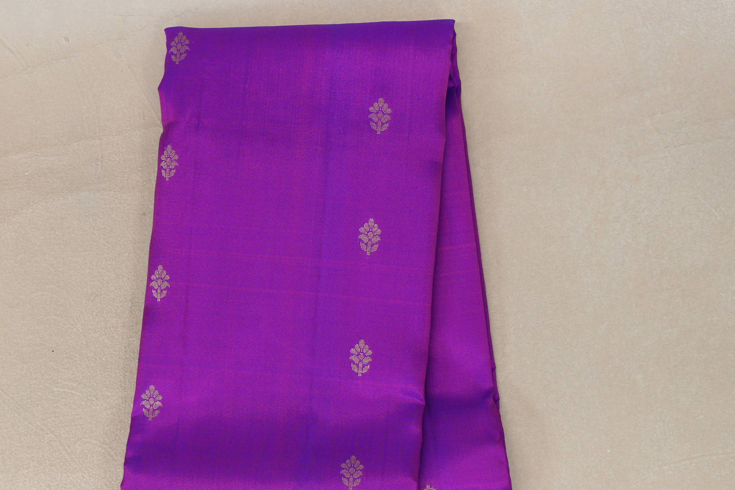 Dual Tone of Bright Magenta & Blue with bottle green borders Light Weight Silk Saree body