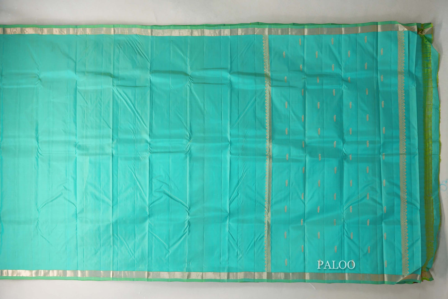 Dual Tone of Green and Blue Light Weight Kanchipuram Silk Saree by Shreenivas Silks  paloo