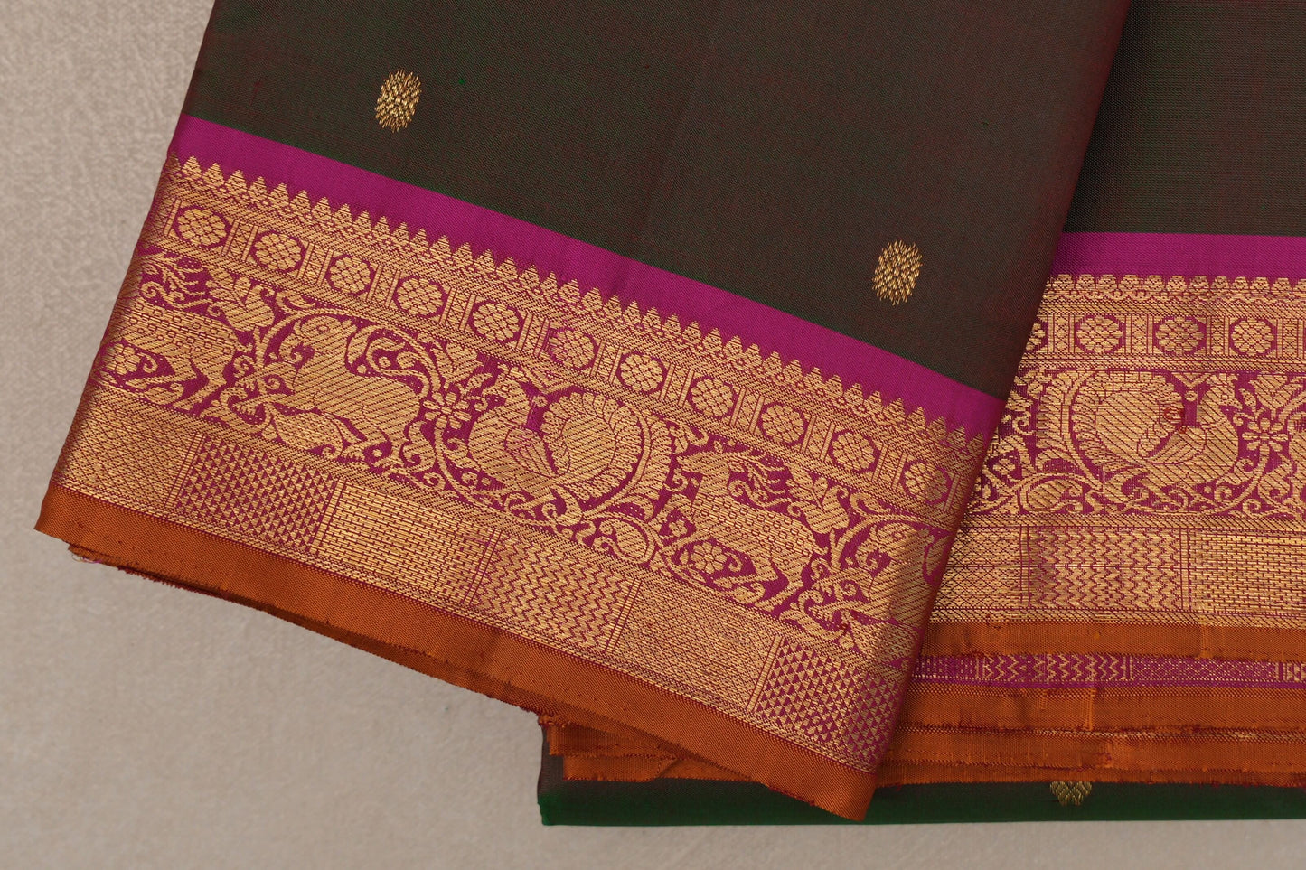 Dual Tone of Bottle Green & Maroon Vintage Kanjivaram Silk Saree border