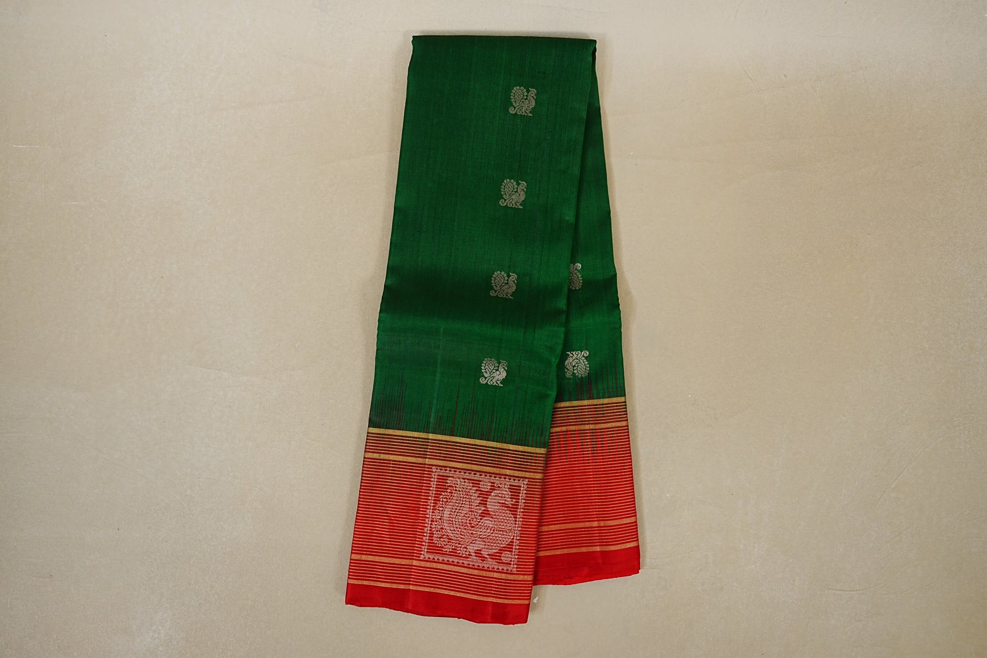Bottle Green with Red Borders Light Weight Kanchipuram Silk Saree online