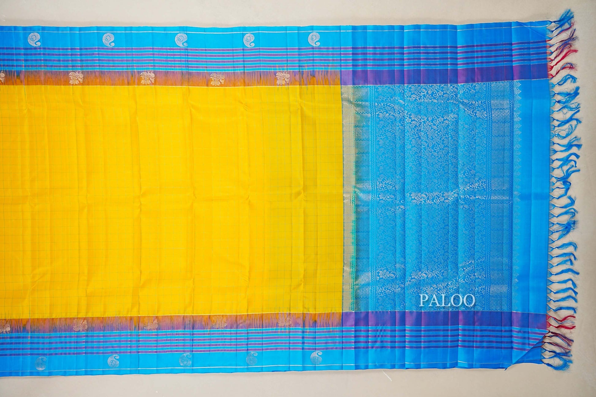 Bright Yellow Light Weight Kanchipuram Silk Saree paloo
