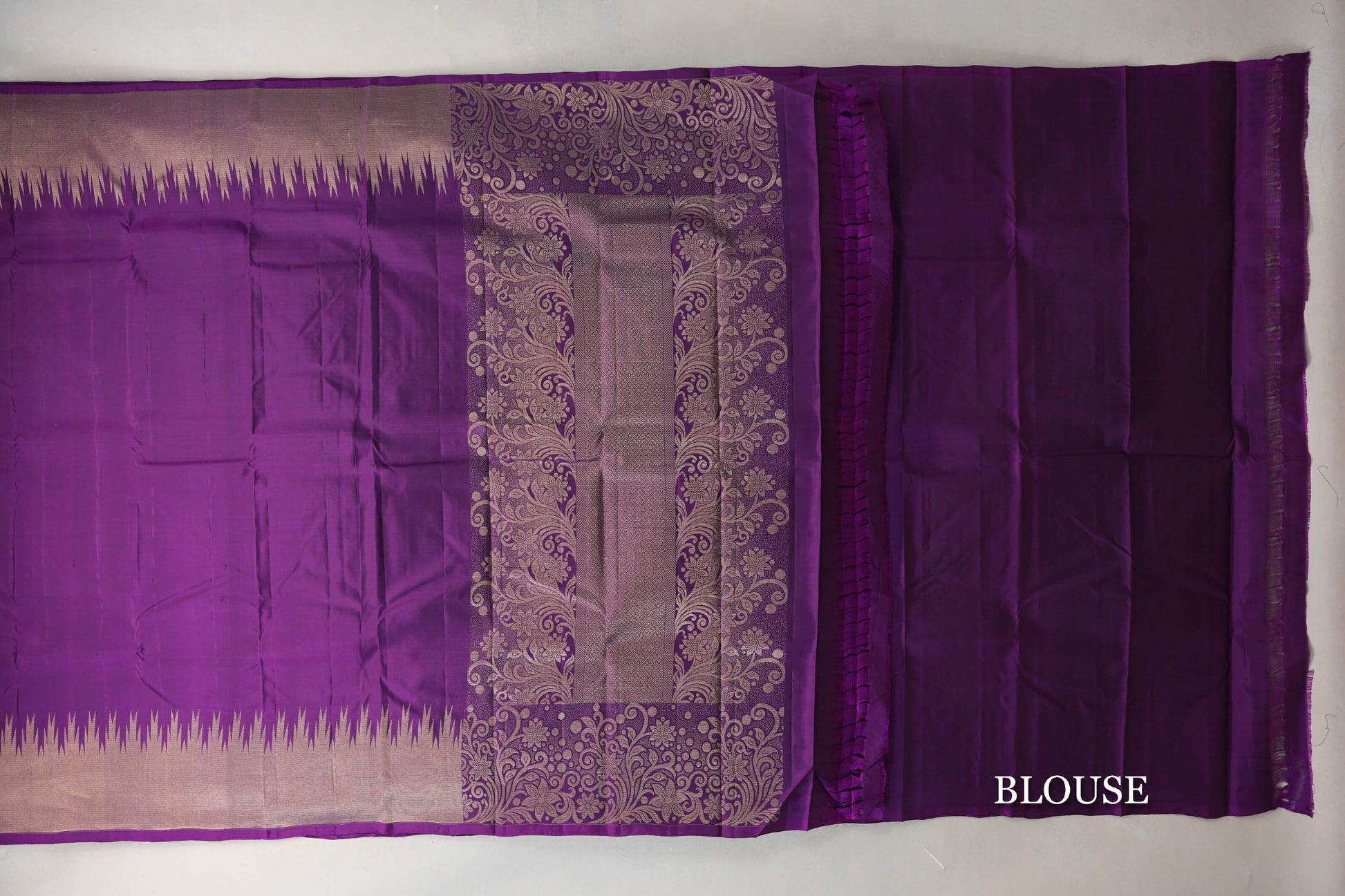 Purple with Temple Borders Light Weight Kanchipuram Silk Saree blouse