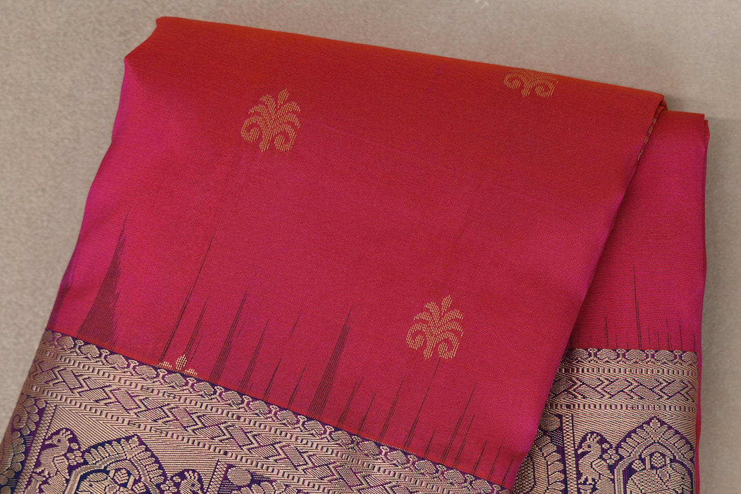 Orangish Pink with Deep Blue Borders Light Weight Kanchipuram Silk Saree body