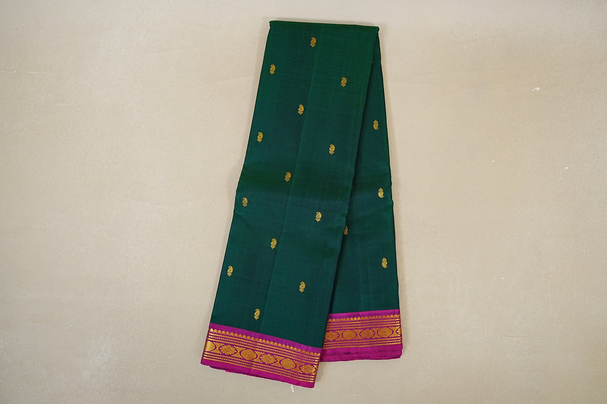 Peacock Green with Magenta Borders Vintage Kanjivaram Silk Saree online