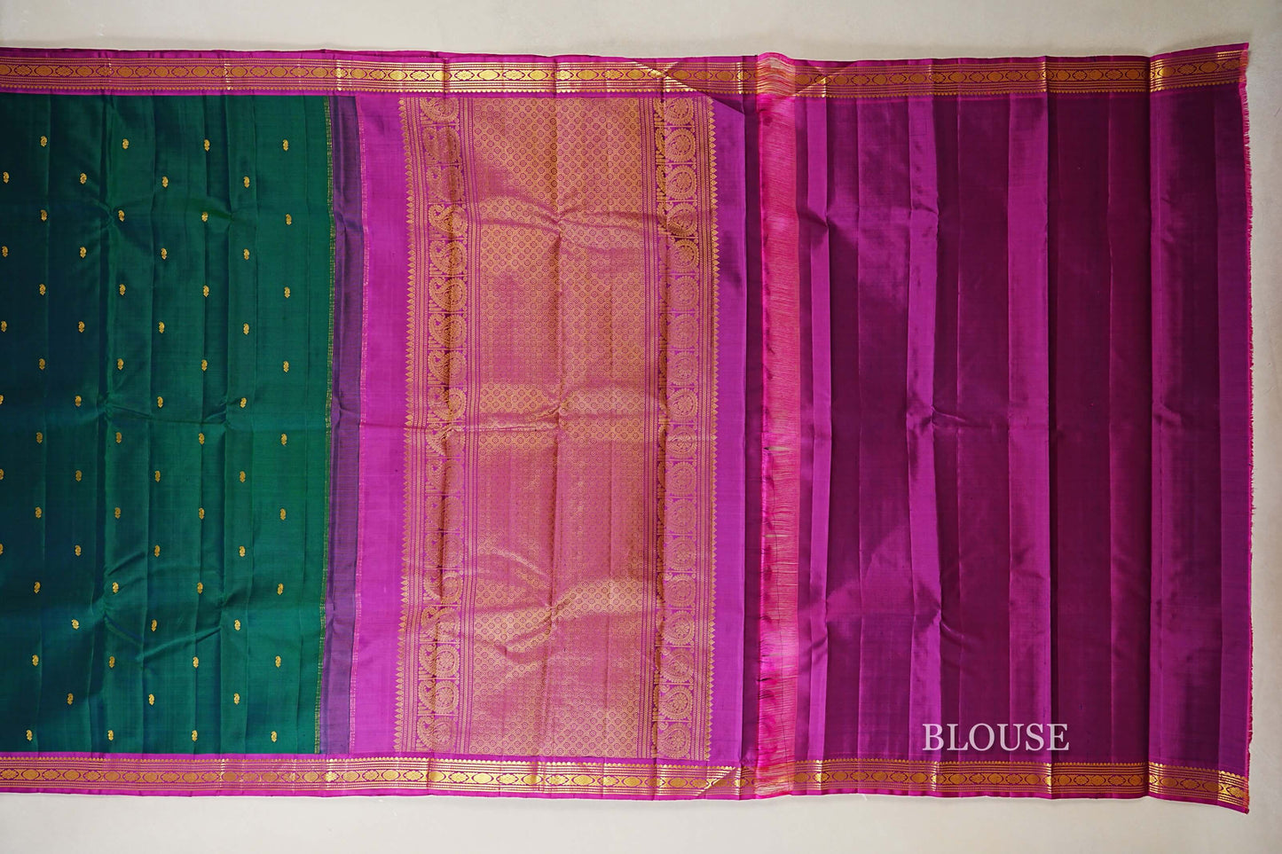 Peacock Green with Magenta Borders Vintage Kanjivaram Silk Saree blouse