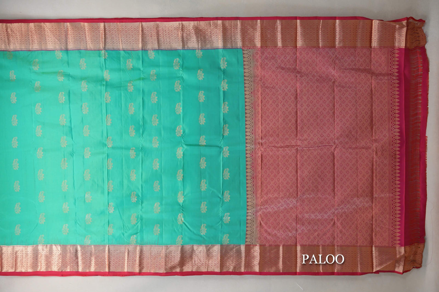 Bluish Green with Bright Pink Borders Light Weight Kanchipuram Silk Saree paloo