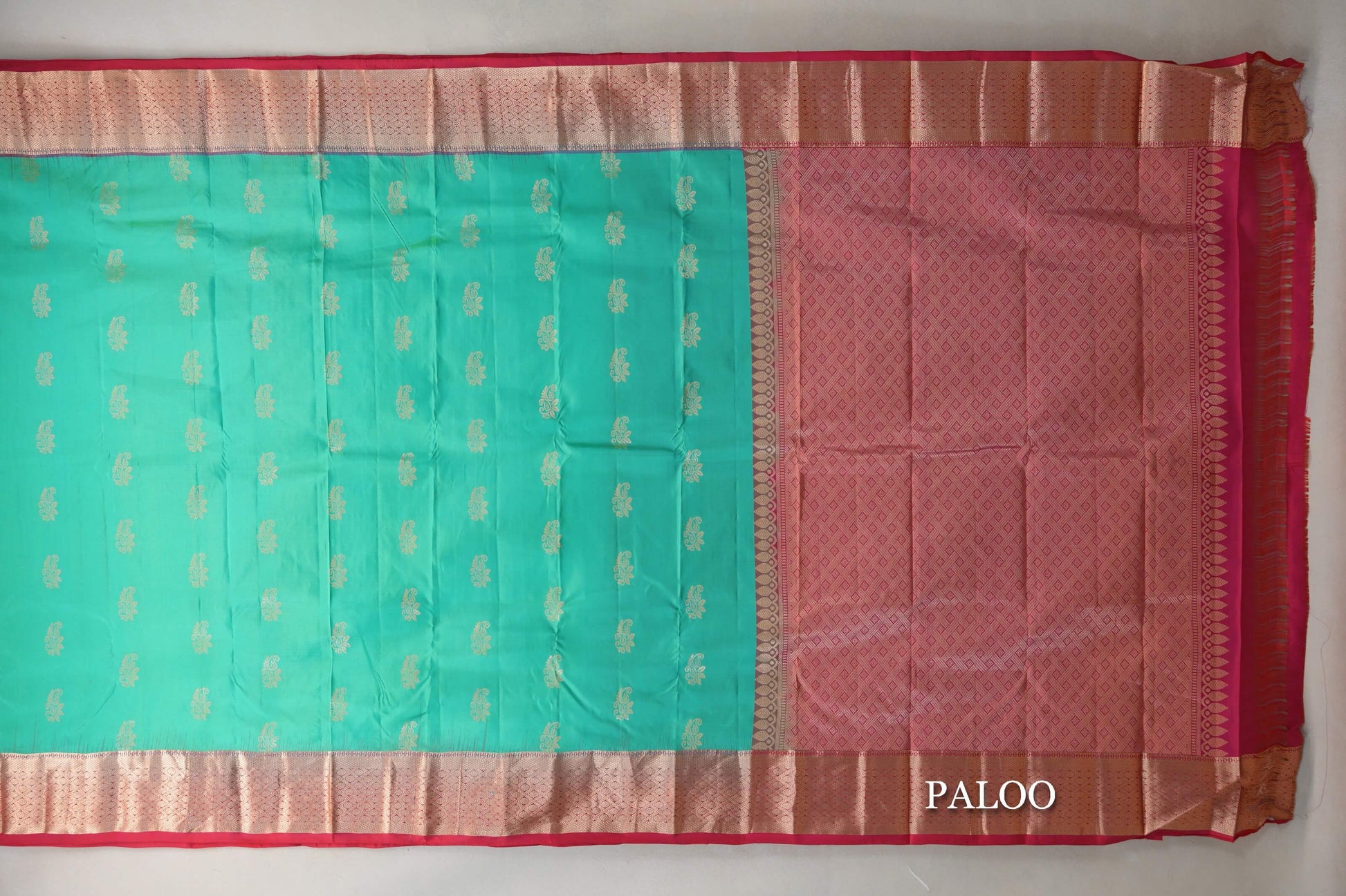 Bluish Green with Bright Pink Borders Light Weight Kanchipuram Silk Saree paloo