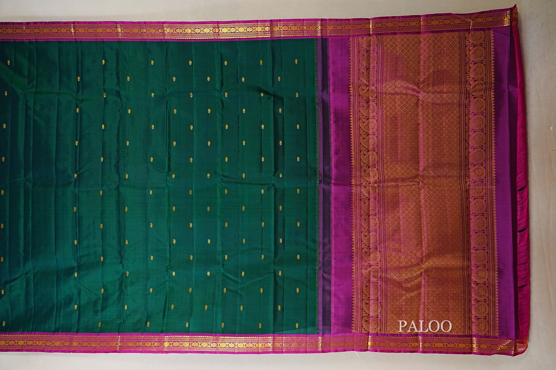 Peacock Green with Magenta Borders Vintage Kanjivaram Silk Saree paloo