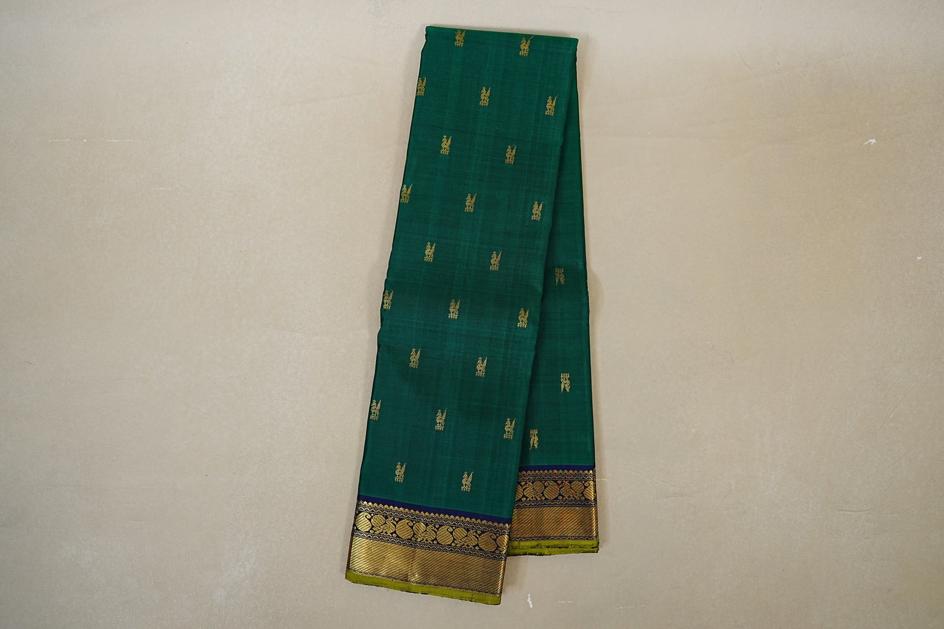 Medium Green Vintage Kanjivaram Silk Saree online