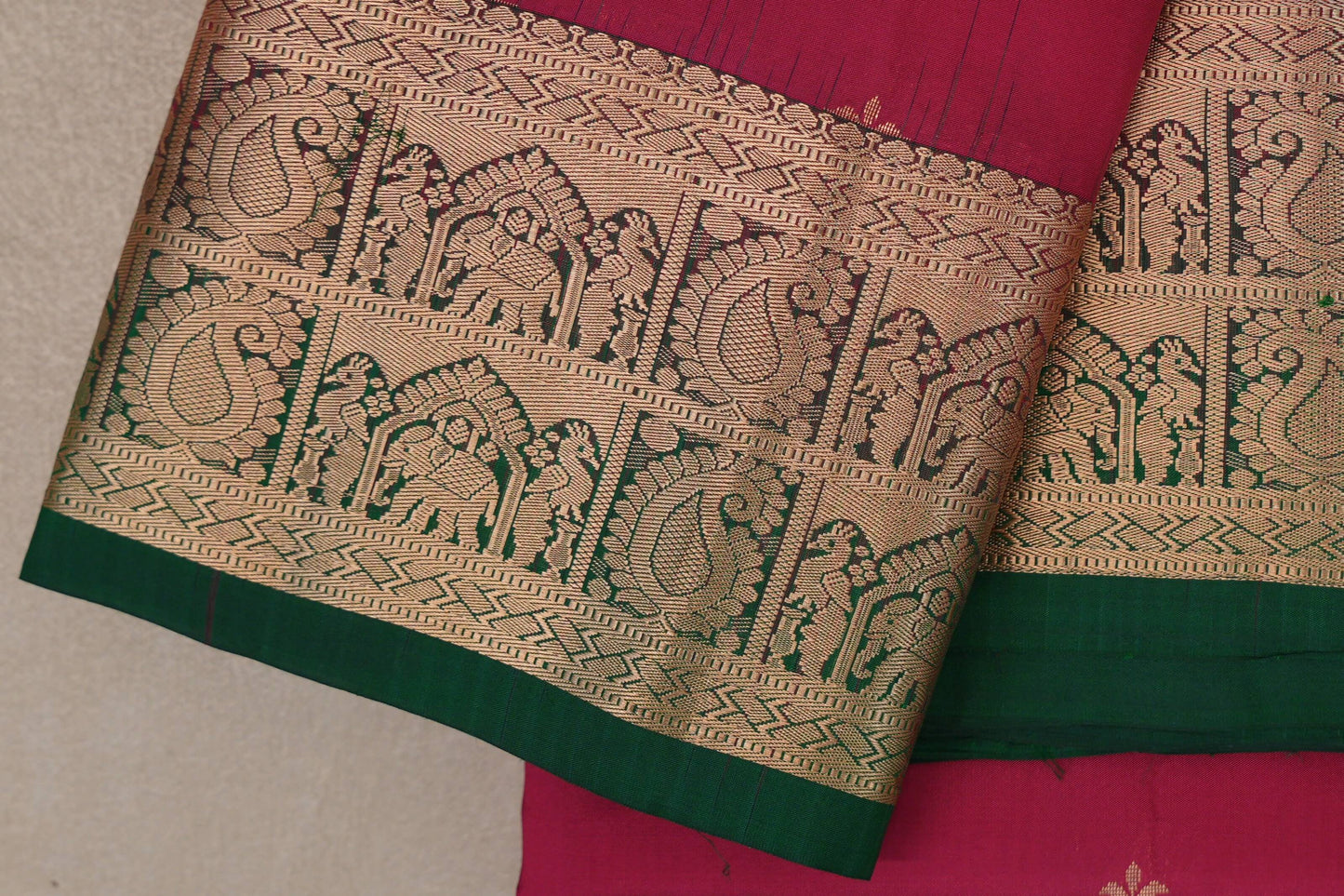 Rani Pink Light Weight Kanchipuram Silk Saree border