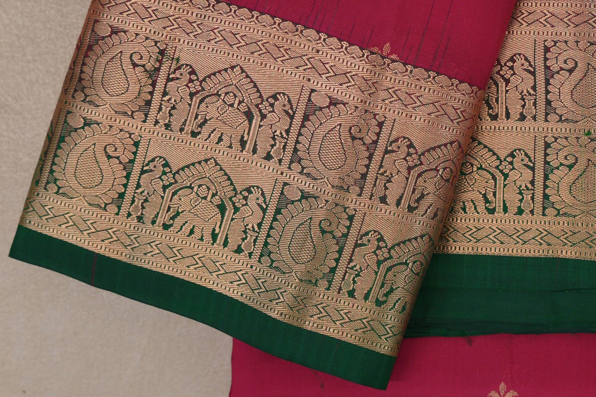 Rani Pink Light Weight Kanchipuram Silk Saree border
