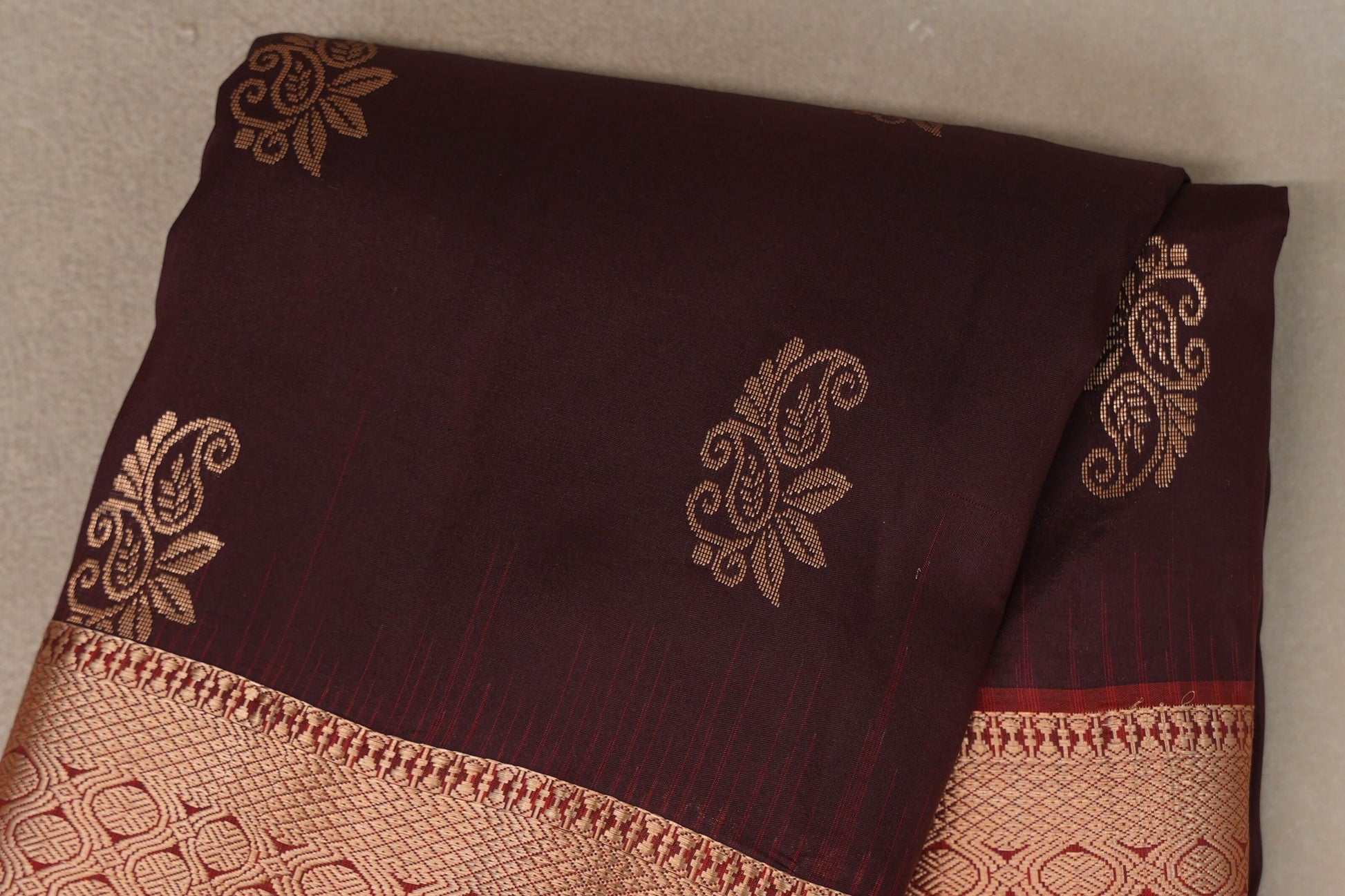 Deep Coffee Brown with Tomato Red Borders Light Weight Kanchipuram Silk Saree body