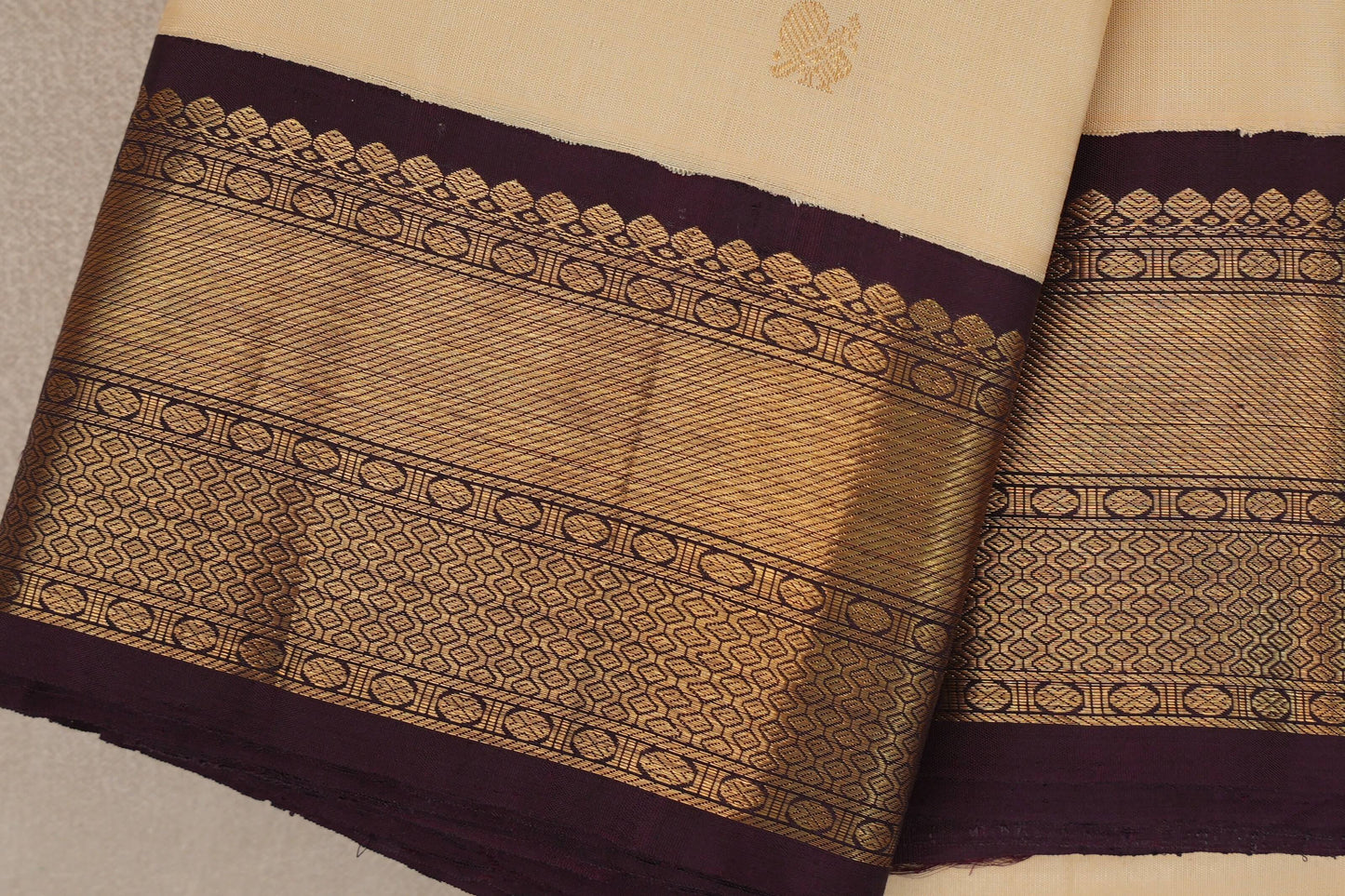 Sandal Cream Plant Based Kanjivaram Silk Saree border