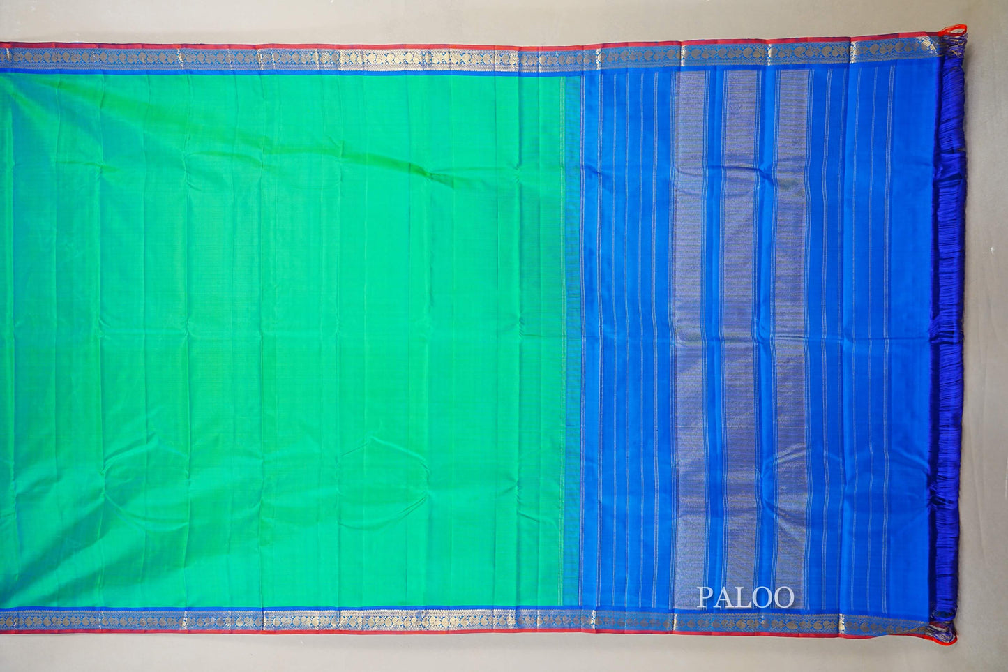  Dual Tone Green and Blue  Vintage Kanjivaram Silk Saree paloo