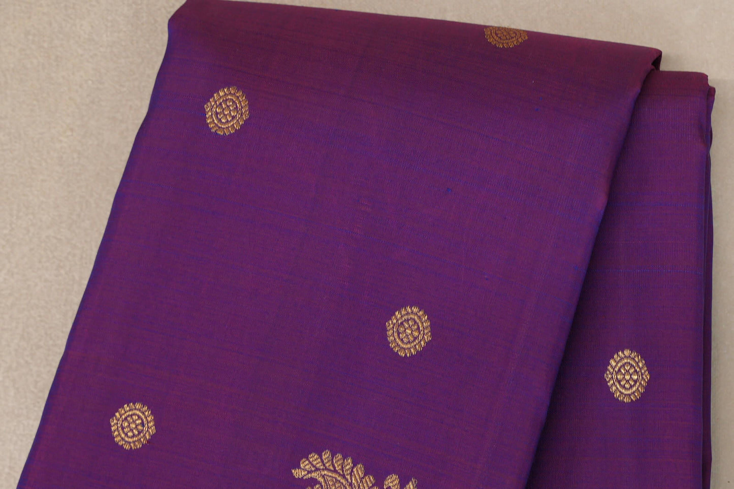 Dual Tone of Maroon & Blue Plant Based Kanjivaram Silk Saree body
