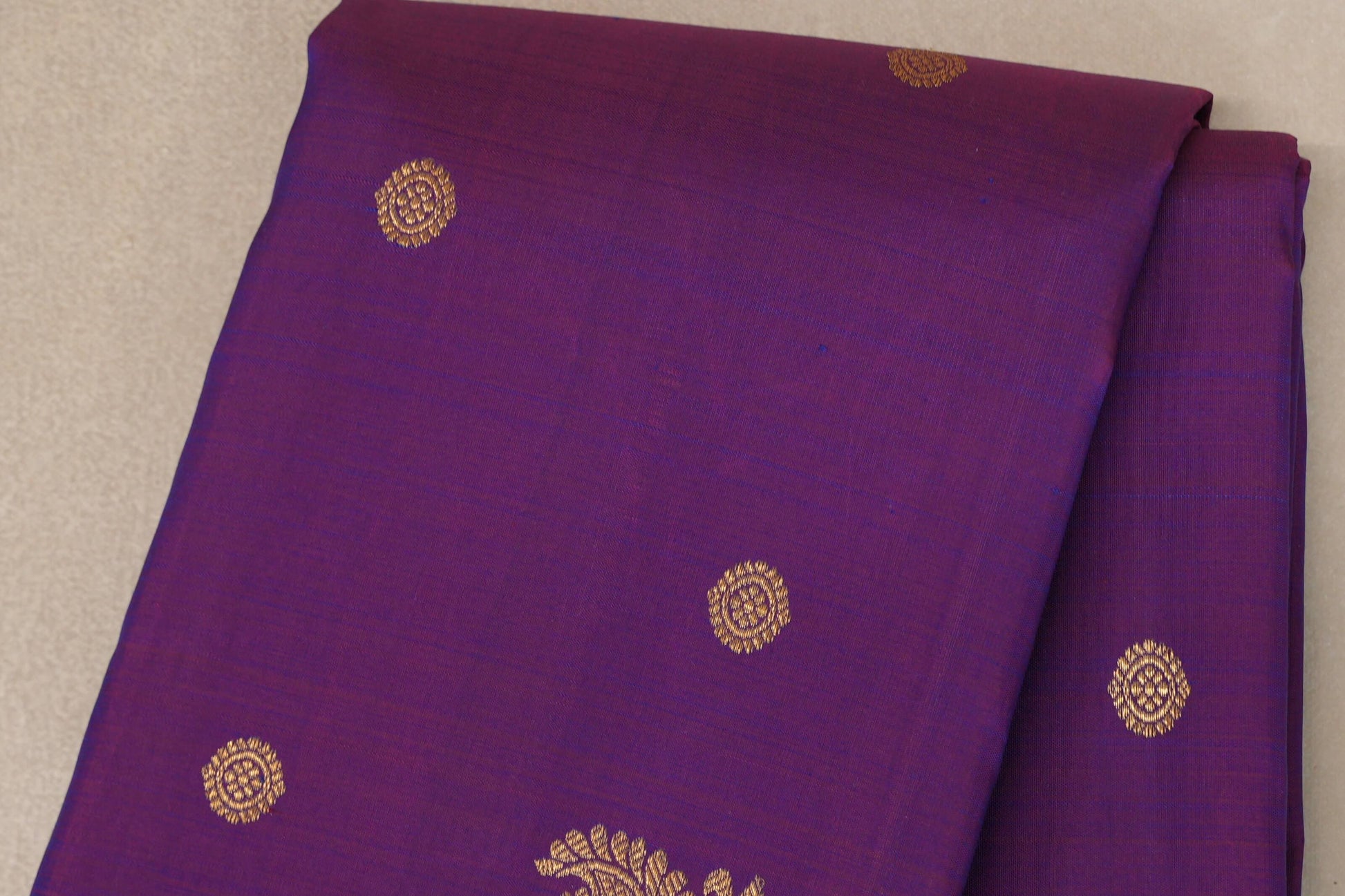 Dual Tone of Maroon & Blue Plant Based Kanjivaram Silk Saree body