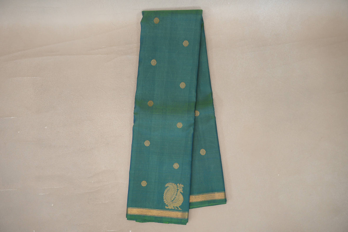 Online Dual Tone of Parrot Green & Classic Blue Plant Based Kanjivaram Silk Saree