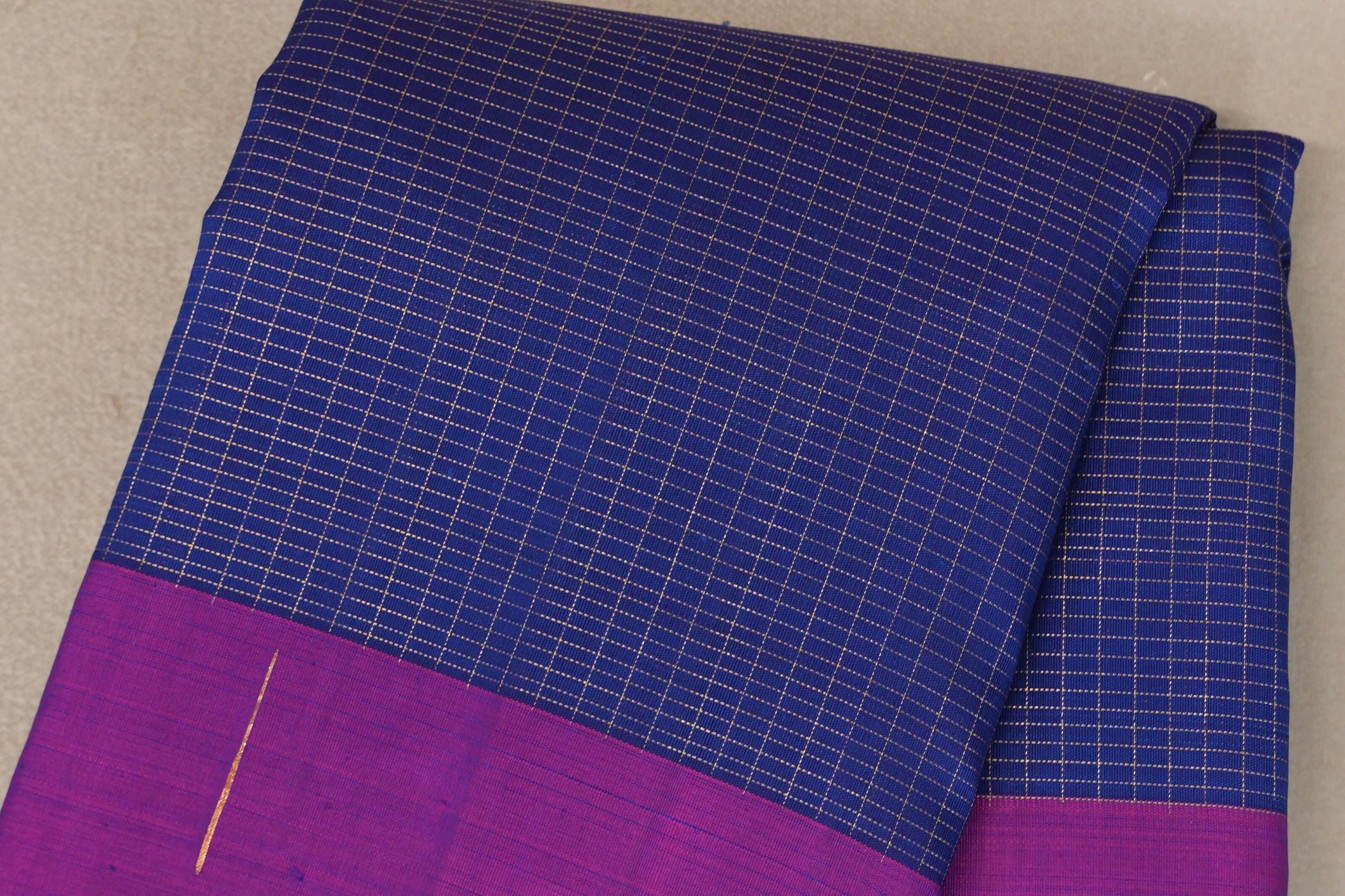 Deep Blue with Dual Tone of Blue & Magenta Borders Plant Based Kanjivaram Silk Saree body