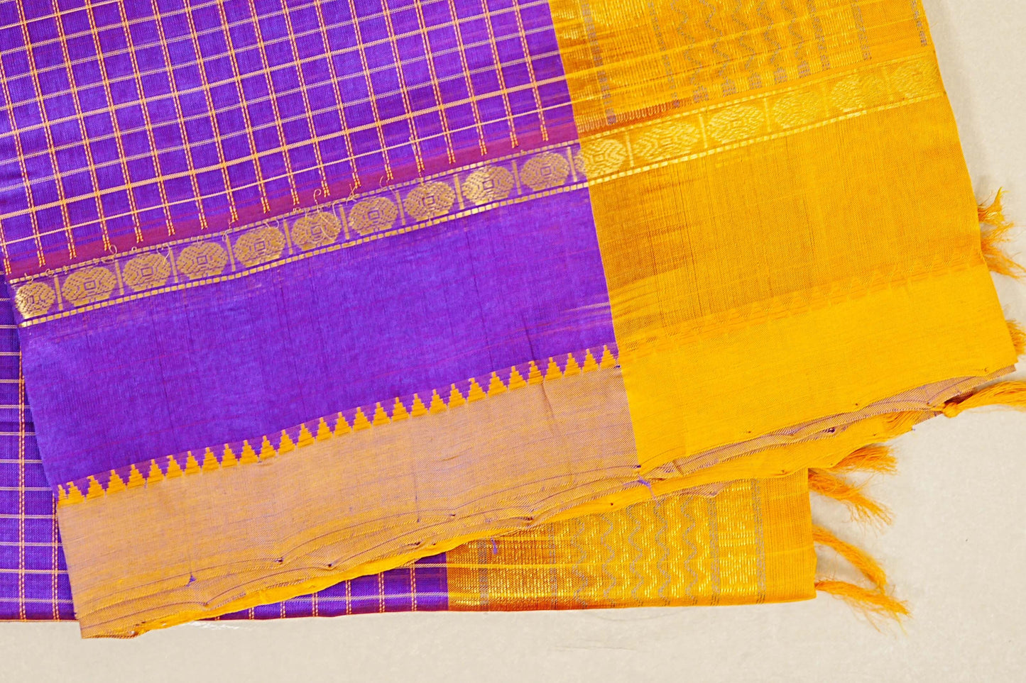 Violet Silk Cotton Saree border zoom