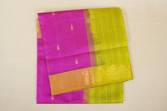 folded Dark Magenta Vaira Oosi Silk Cotton saree