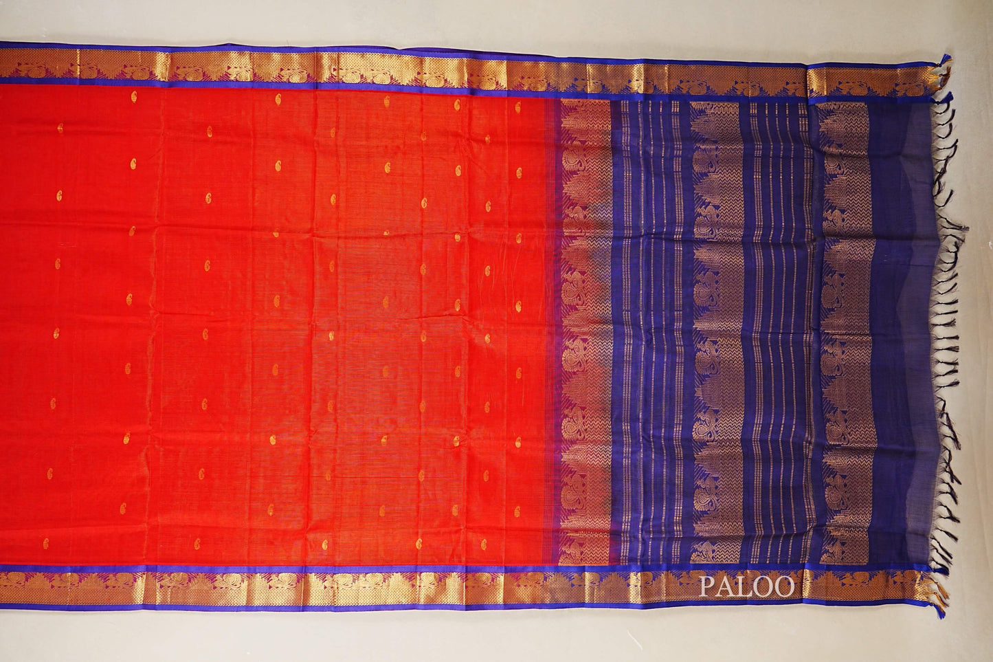 Bright Red Vaira Oosi Silk Cotton Saree paloo