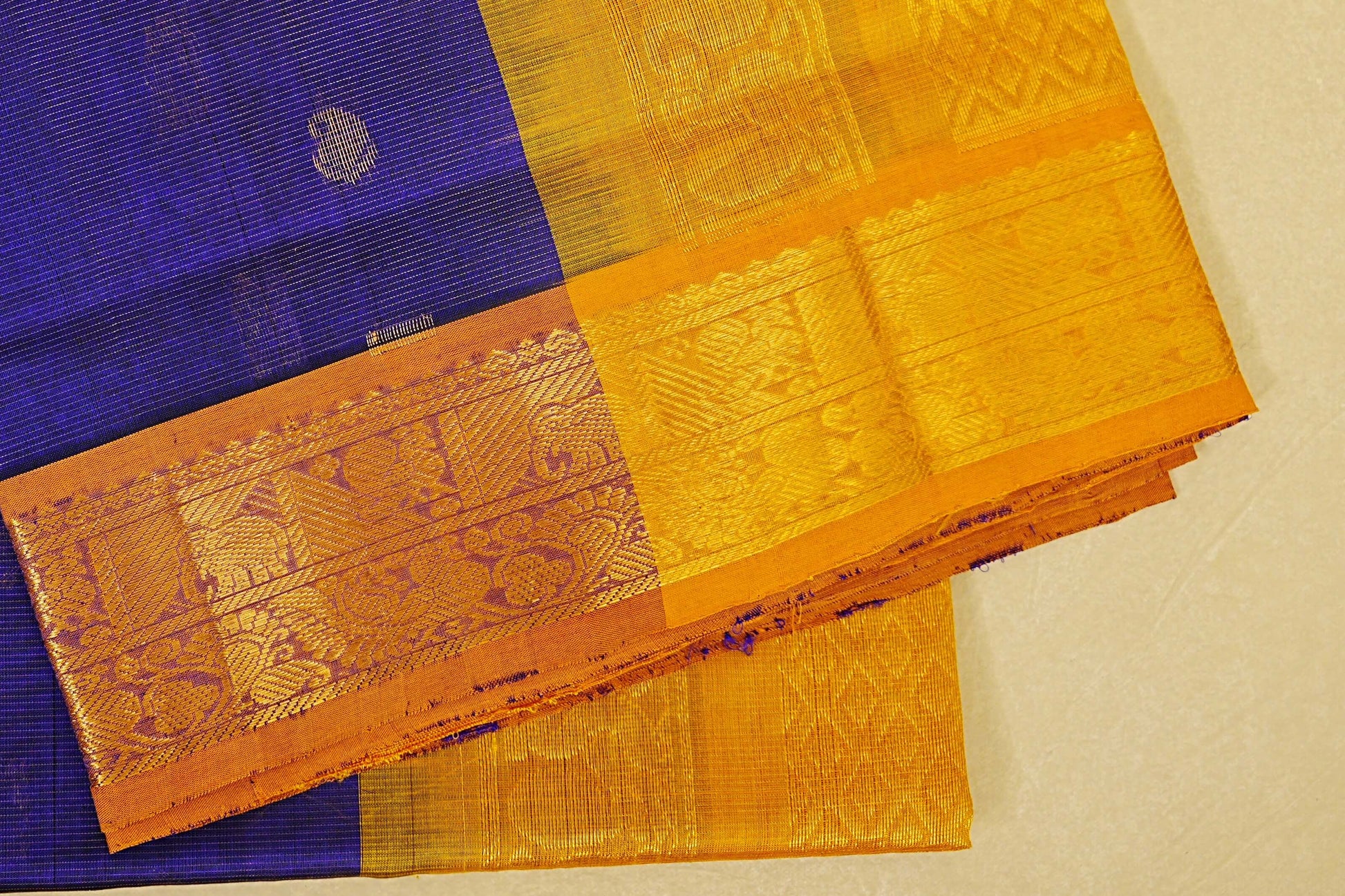Royal Blue Vaira Oosi Silk Cotton Saree border zoom