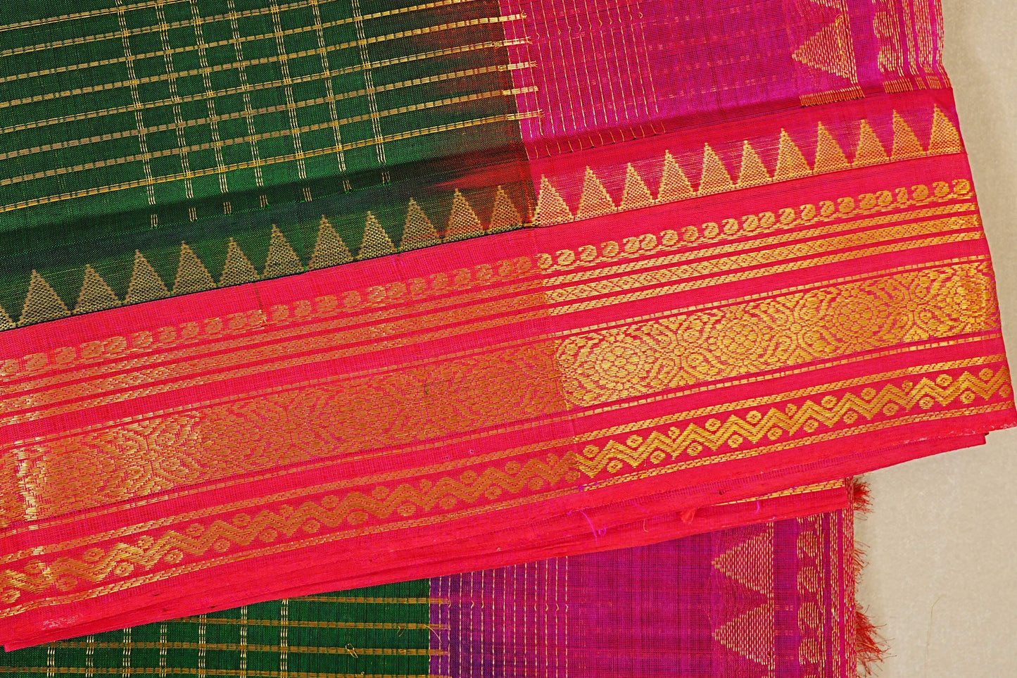 Bottle Green with Rani Pink Borders Silk Cotton Saree border zoom