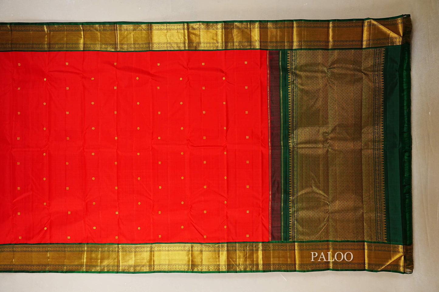 Bright Red with bottle Green Vintage Kanjivaram Silk Saree paloo