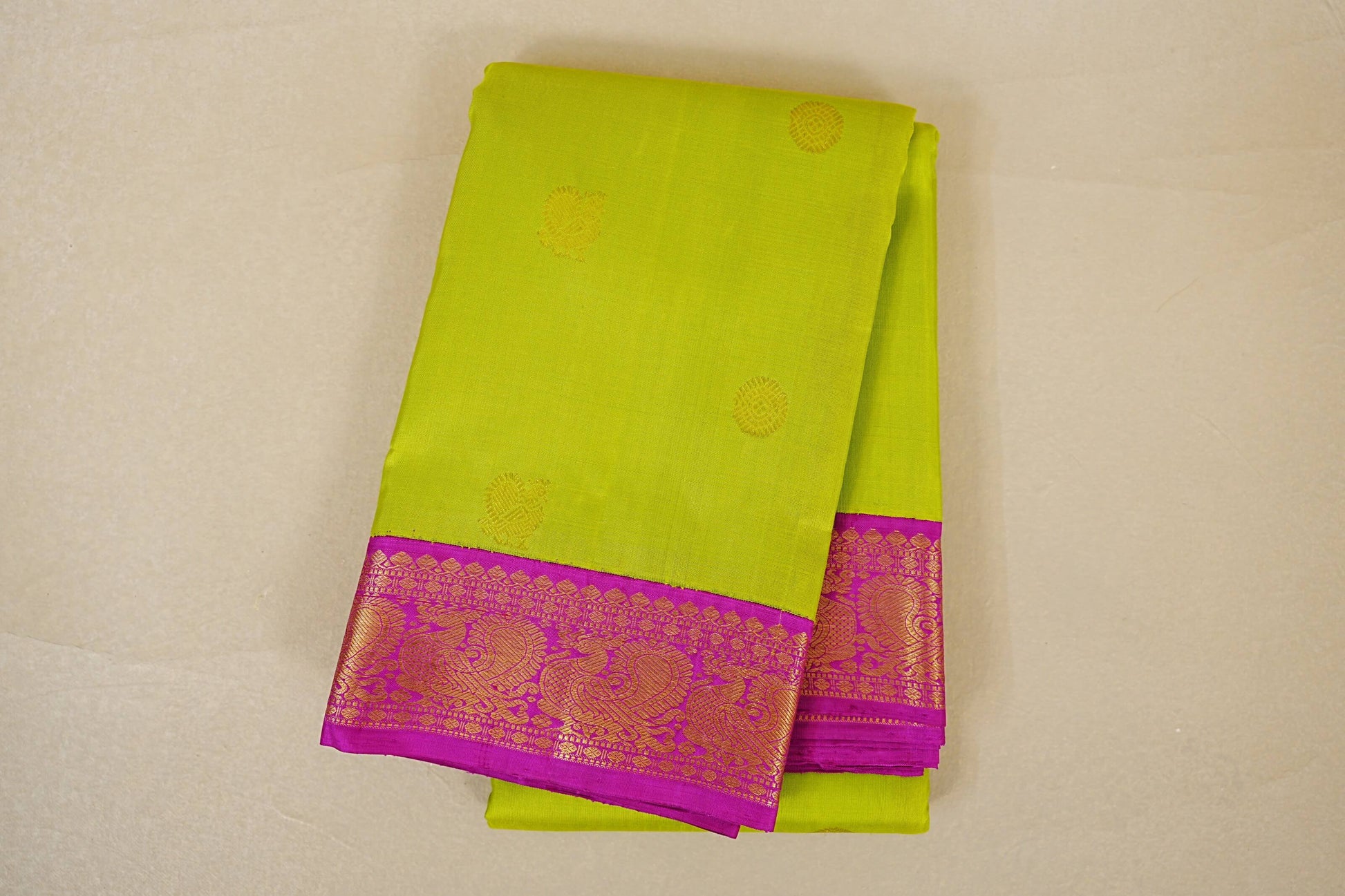 Bright Parrot Green Vintage Kanjivaram Silk Saree