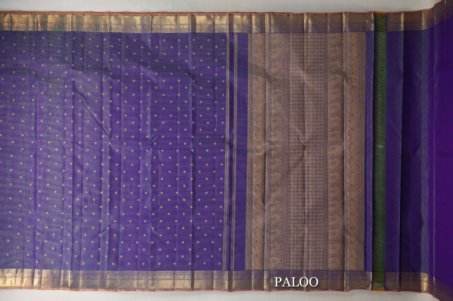 Dual Tone of Green and Blue Vaira Oosi Vintage Heirloom Kanjivaram Silk Saree paloo