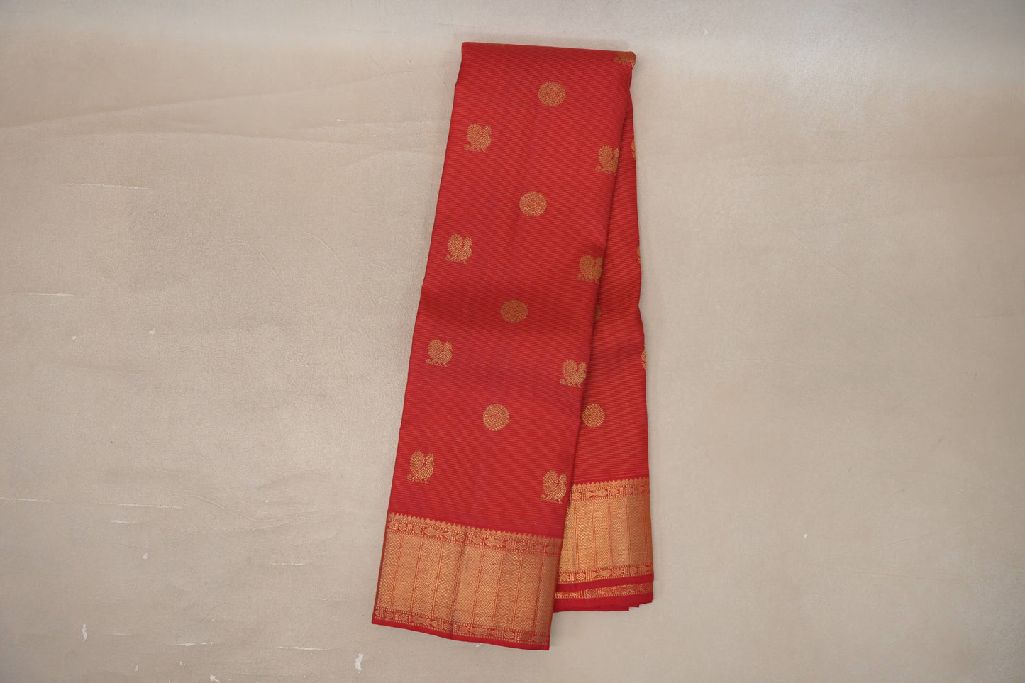 Online Bright Red Vaira Oosi Vintage Heirloom Kanjivaram Silk Saree 