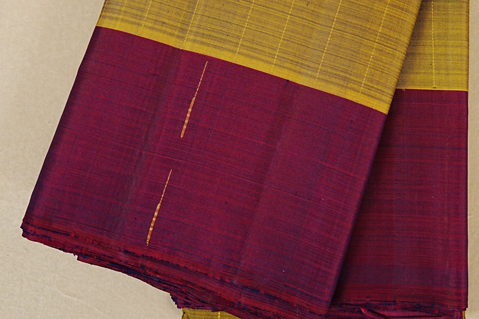 Olive Green Vintage Kanjivaram Silk Saree border zoom