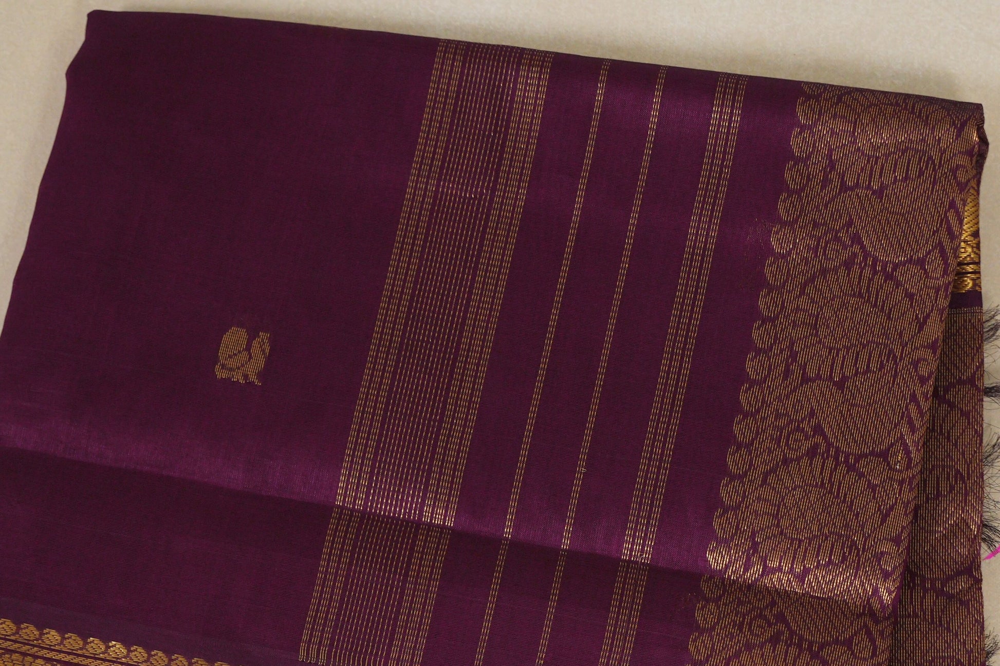 Plum Vegan Silk Cotton Saree body zoom