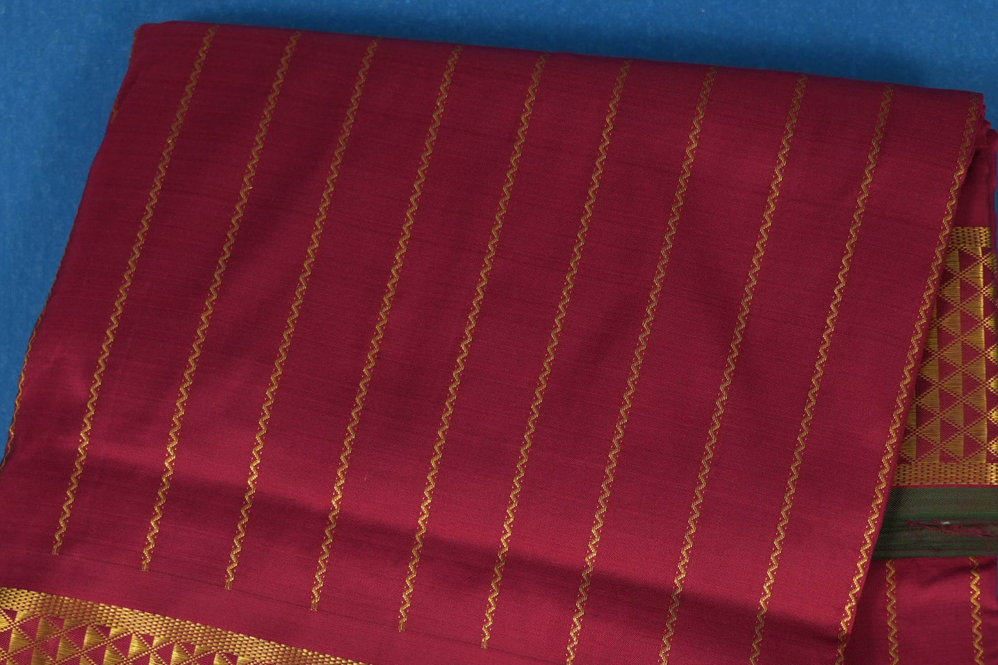 Maroon nine yards silk saree body