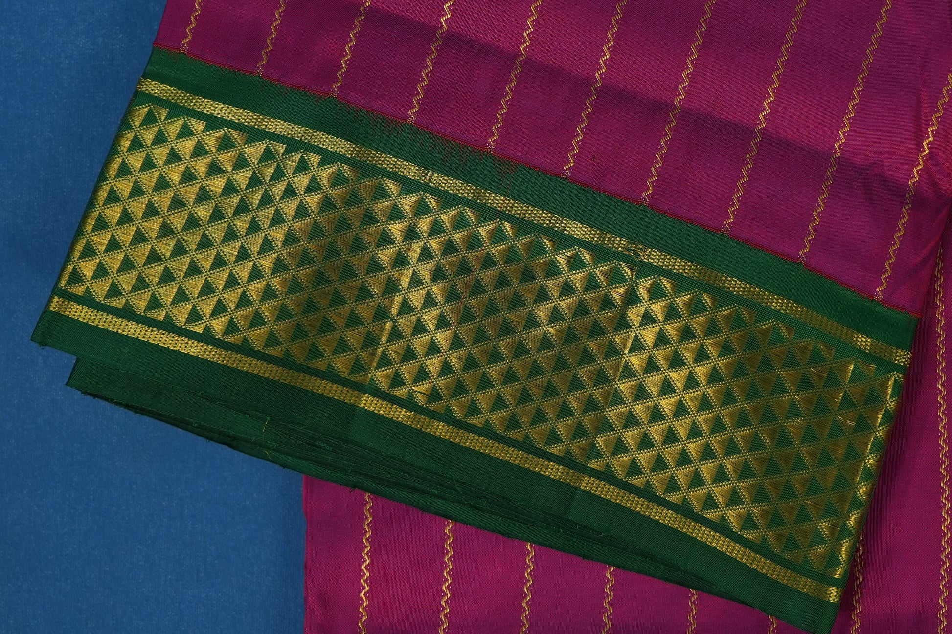 Magenta nine yards silk saree border