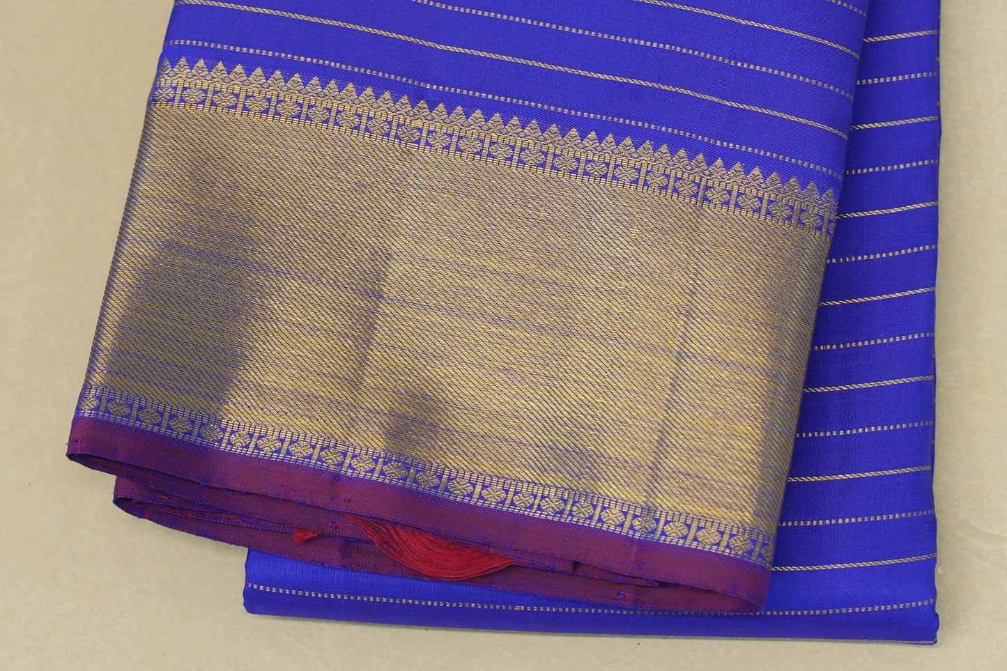 Royal Blue  Heirloom Beldhary Kanjivaram Silk Saree border zoom