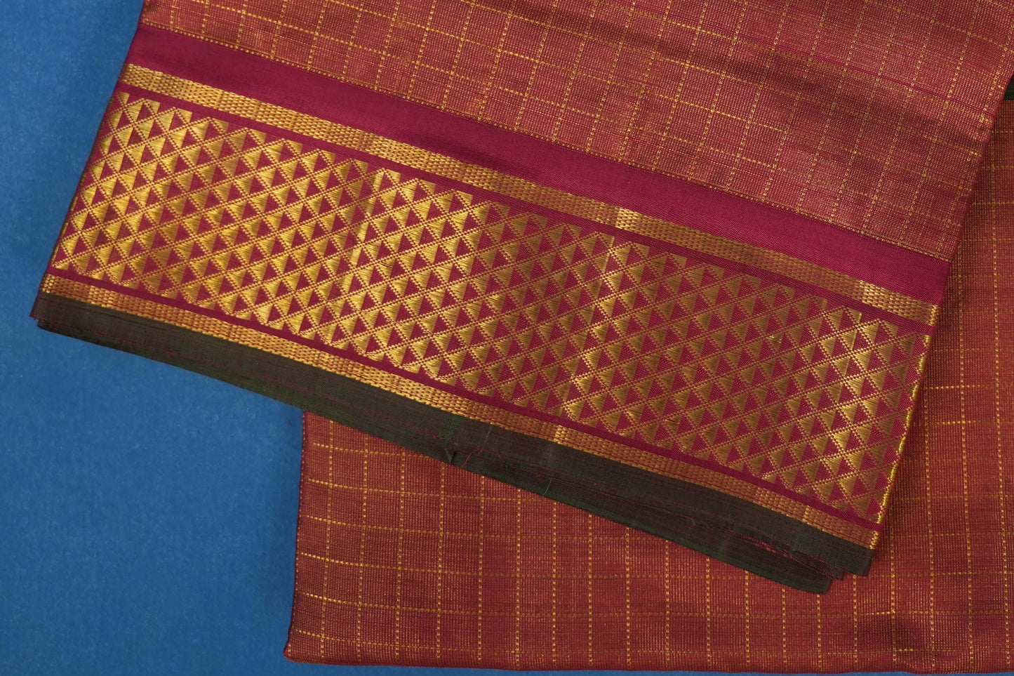 Maroon nine yards silk saree border