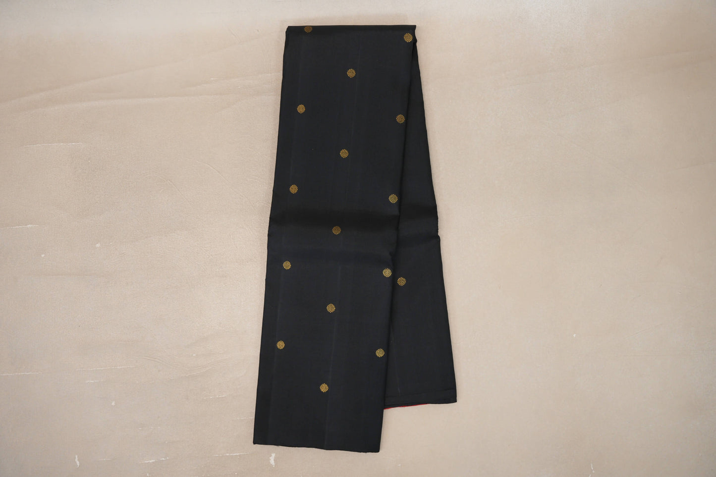 Online Black Borderless Vintage Kanjivaram Silk Saree