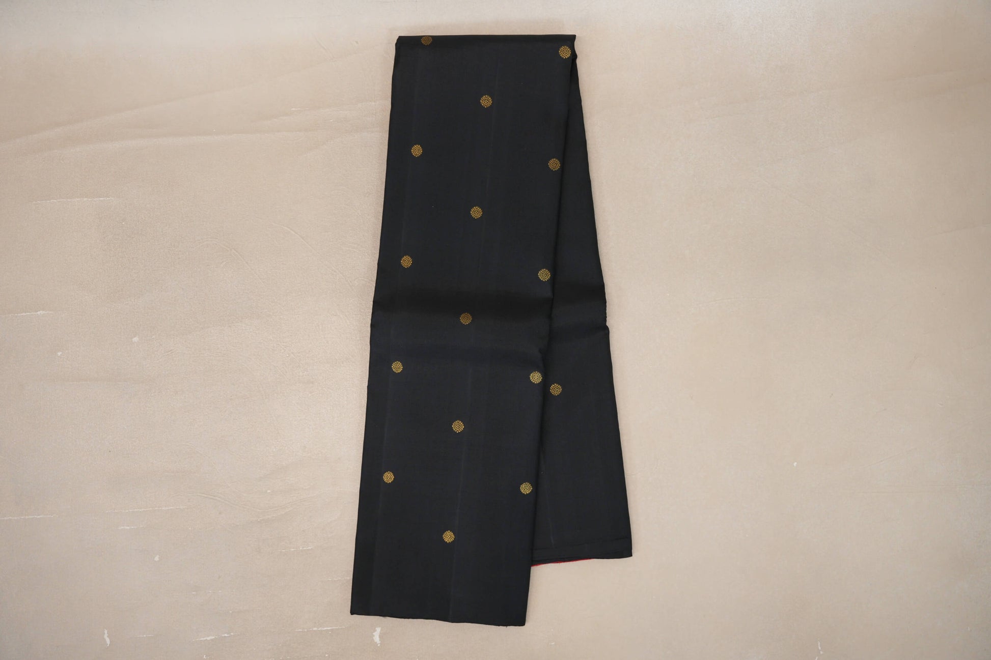 Online Black Borderless Vintage Kanjivaram Silk Saree