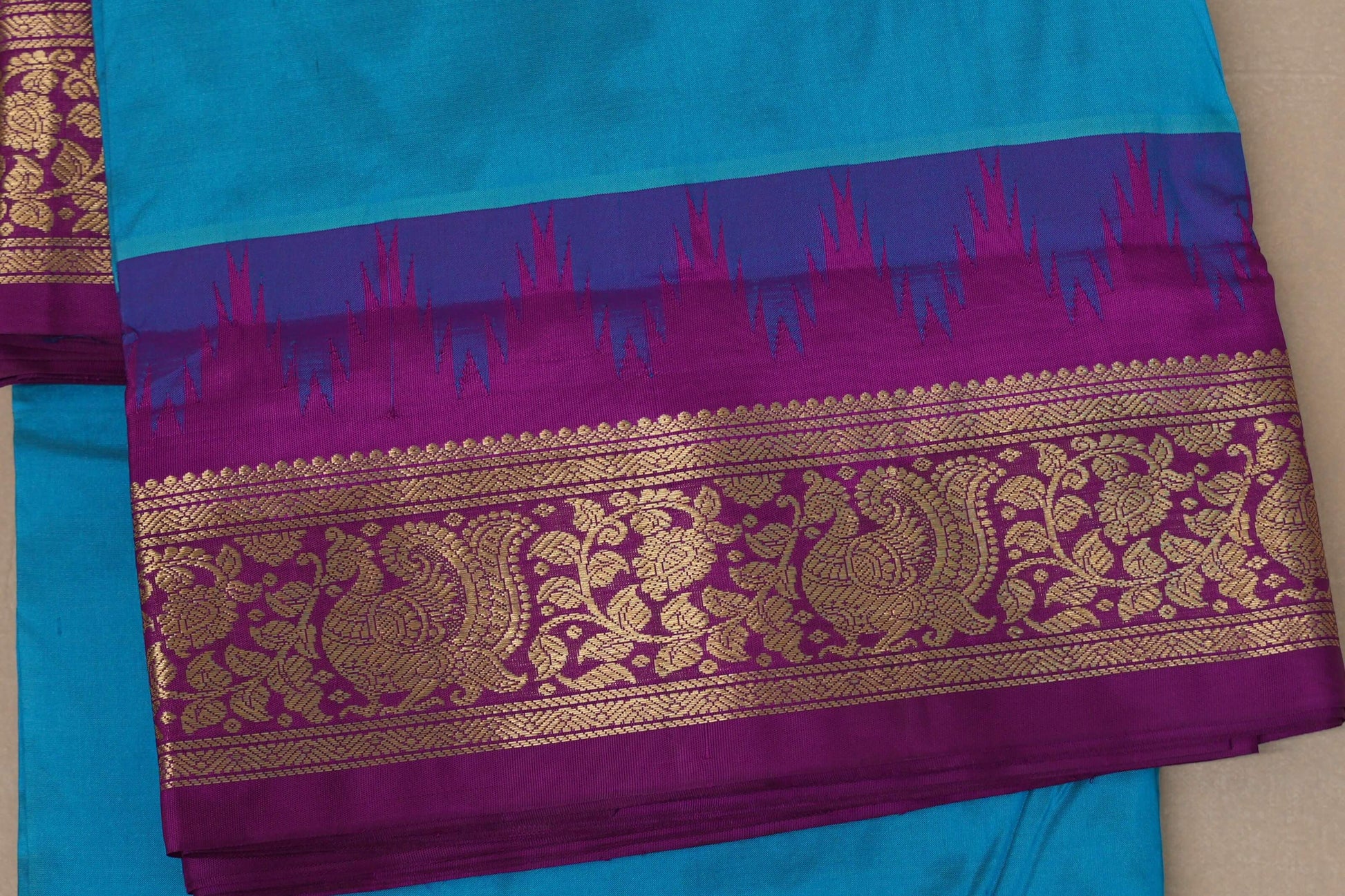 Deep sky Blue with magenta Borders Ten Yards Silk Saree by Shreenivas silks borders