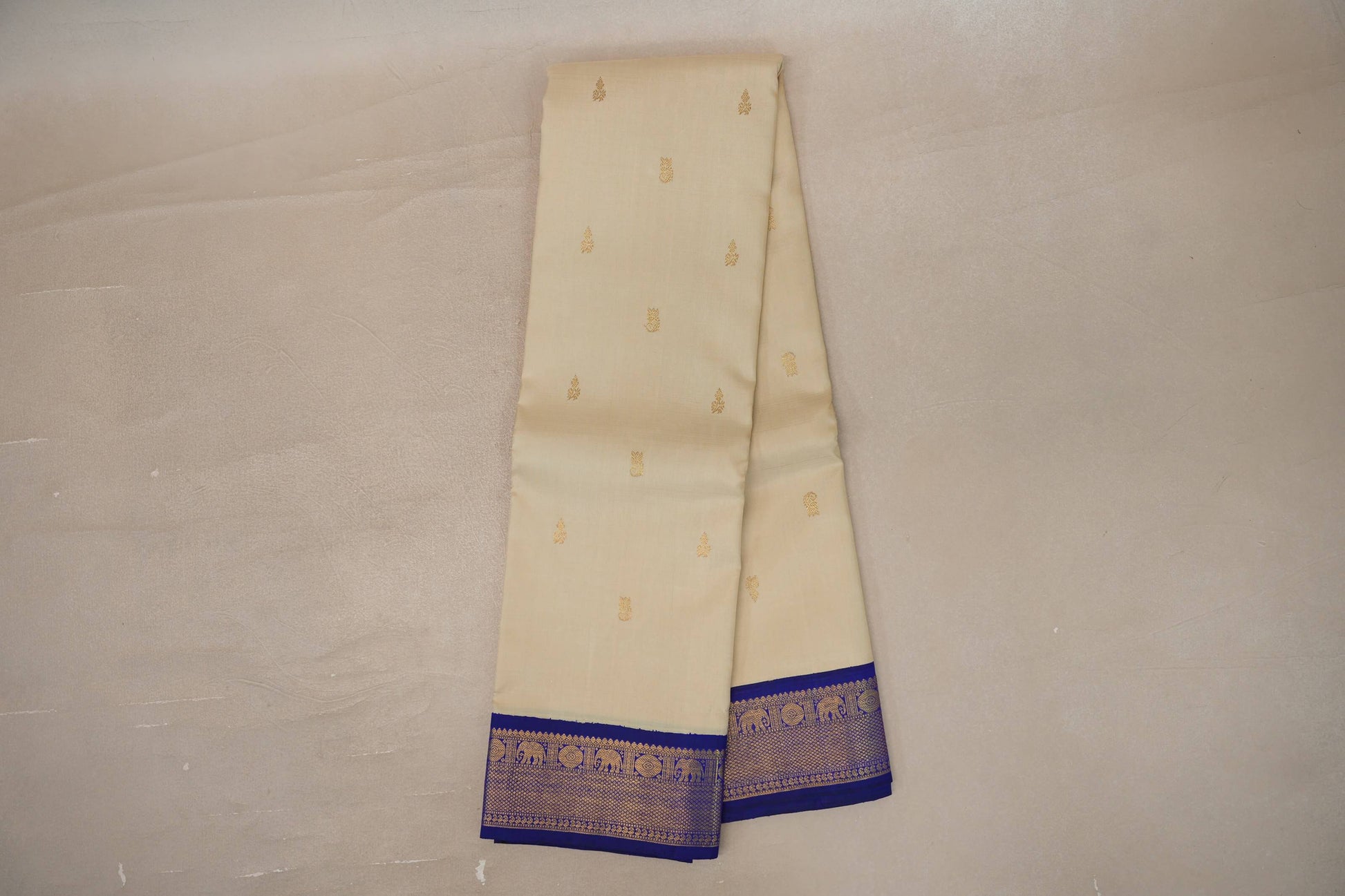 Online Elaichi Green with Deep Blue Borders Vintage Kanjivaram Silk Saree