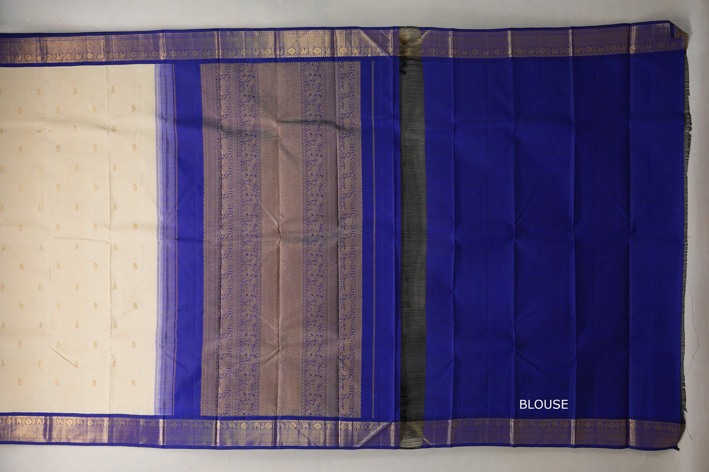 Elaichi Green with Deep Blue Borders Vintage Kanjivaram Silk Saree blouse