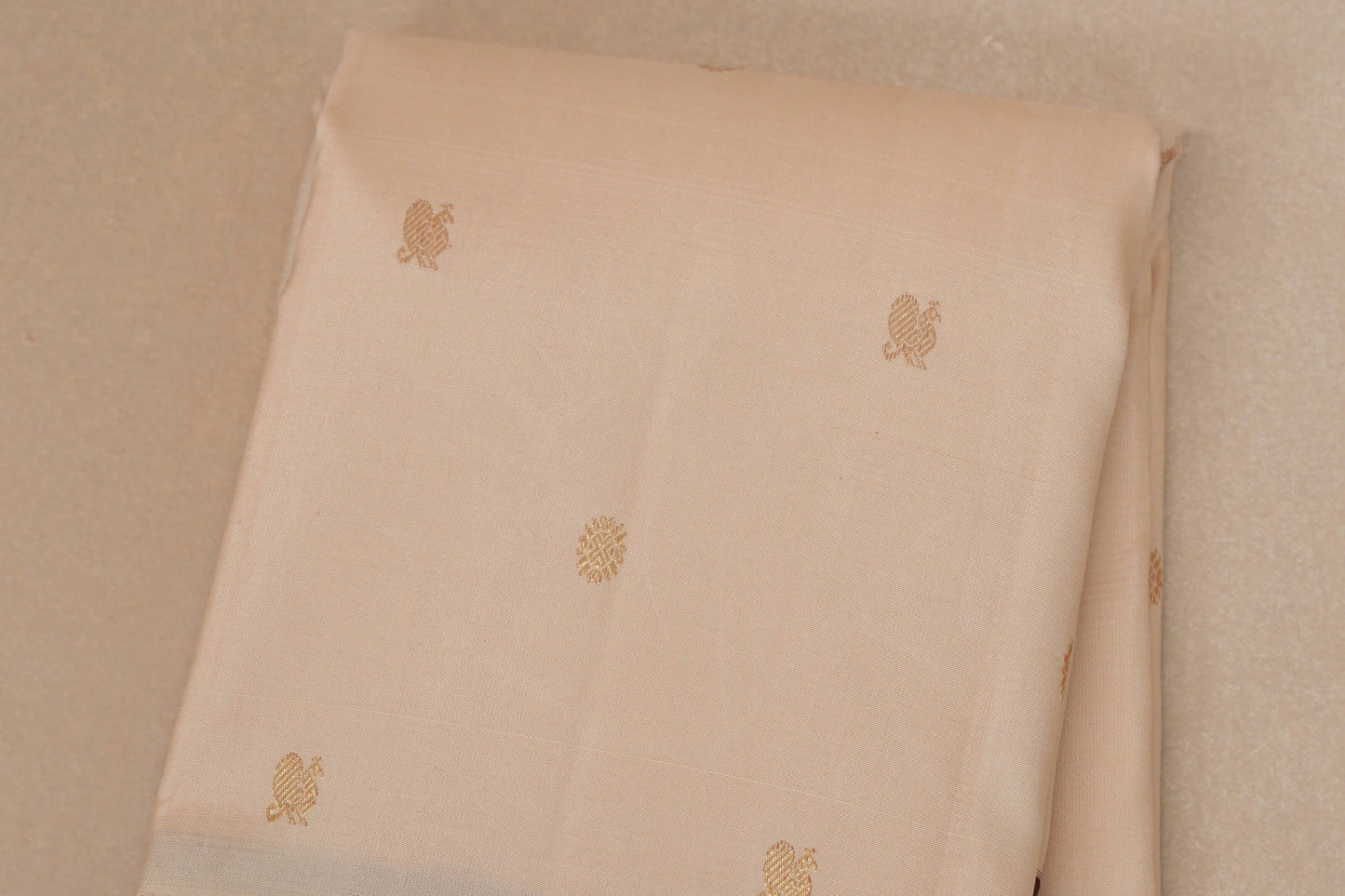 Cream Vintage Kanjivaram Silk Saree body