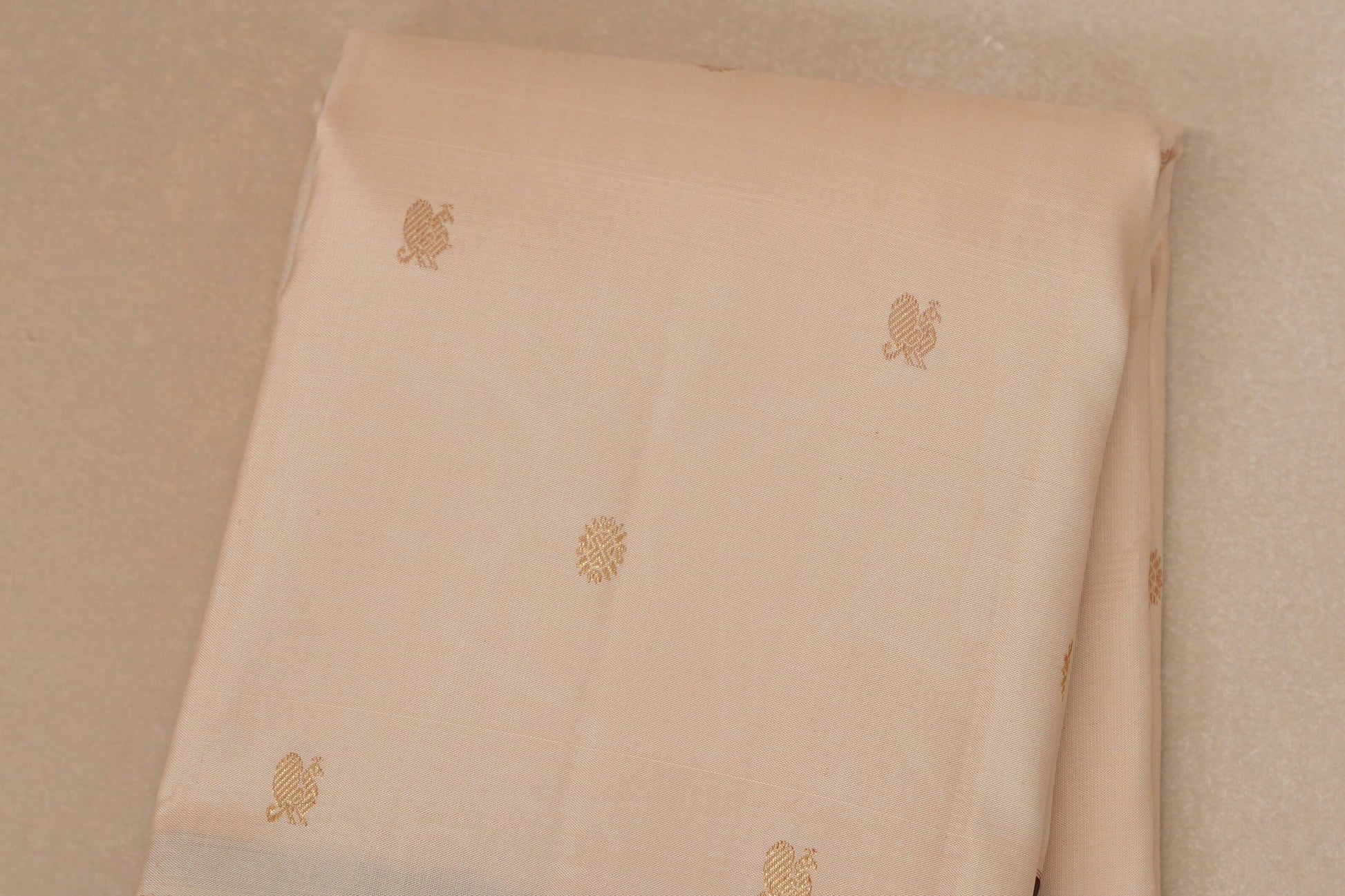 Cream Vintage Kanjivaram Silk Saree body