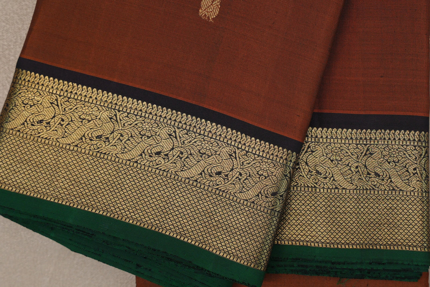 Rust Orange Vintage Kanjivaram Silk Saree border