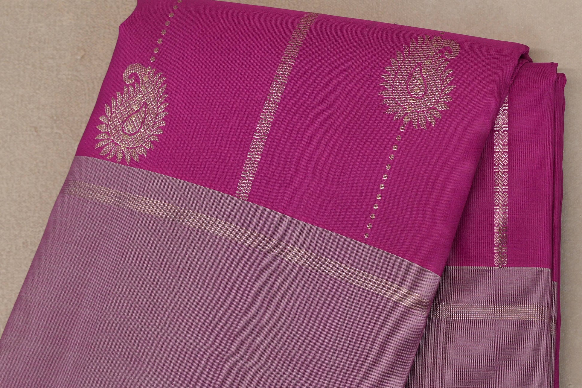 Magenta Pink Vintage Kanjivaram Silk Saree body