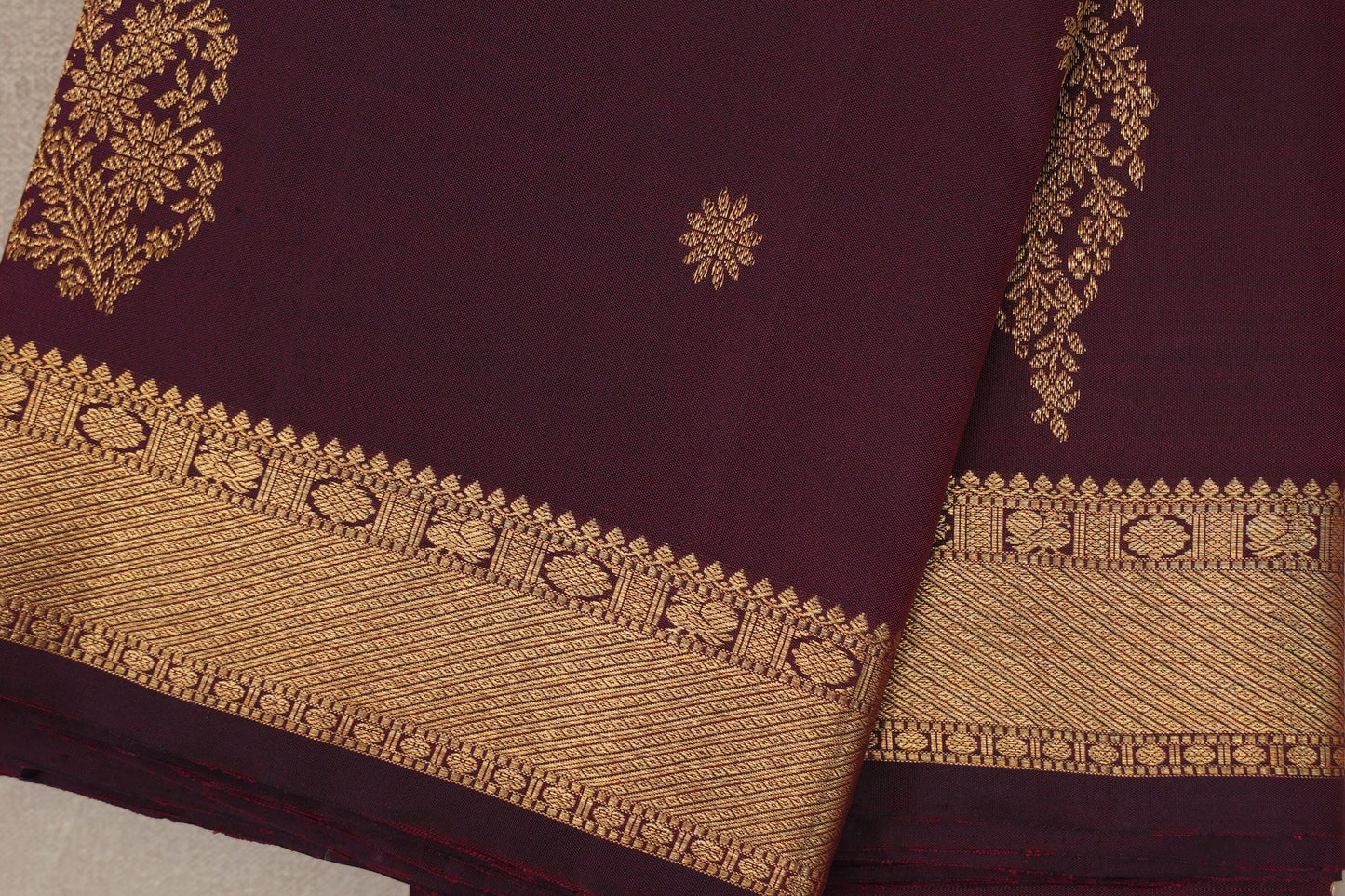 Reddish Maroon Vintage Kanjivaram Silk Saree borders